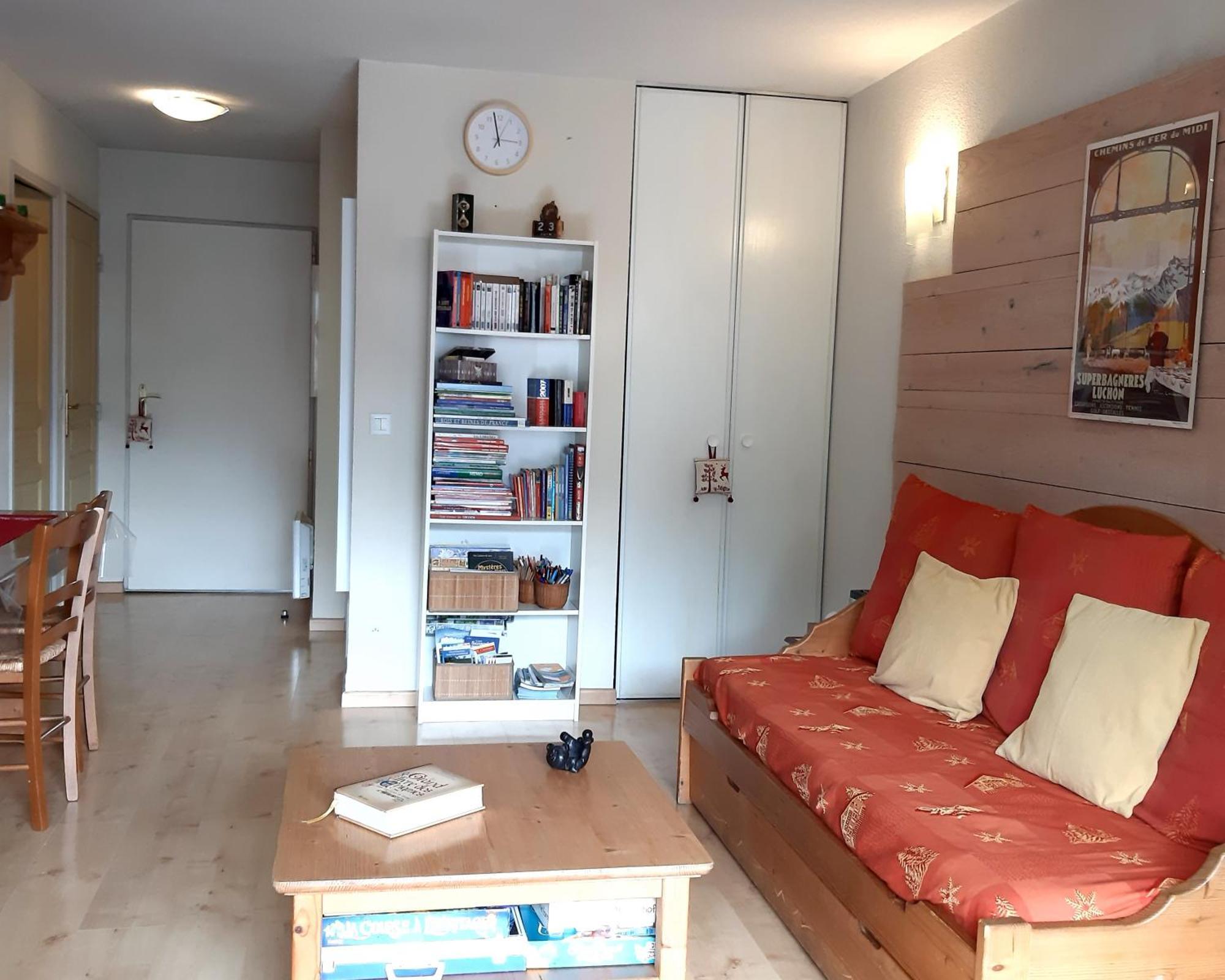 Le 102, T3 Pour 5 Personnes, Vue Montagne, Classe 2 Etoiles Nf, Parking, Piscine En Ete Bagnères-de-Luchon Kültér fotó