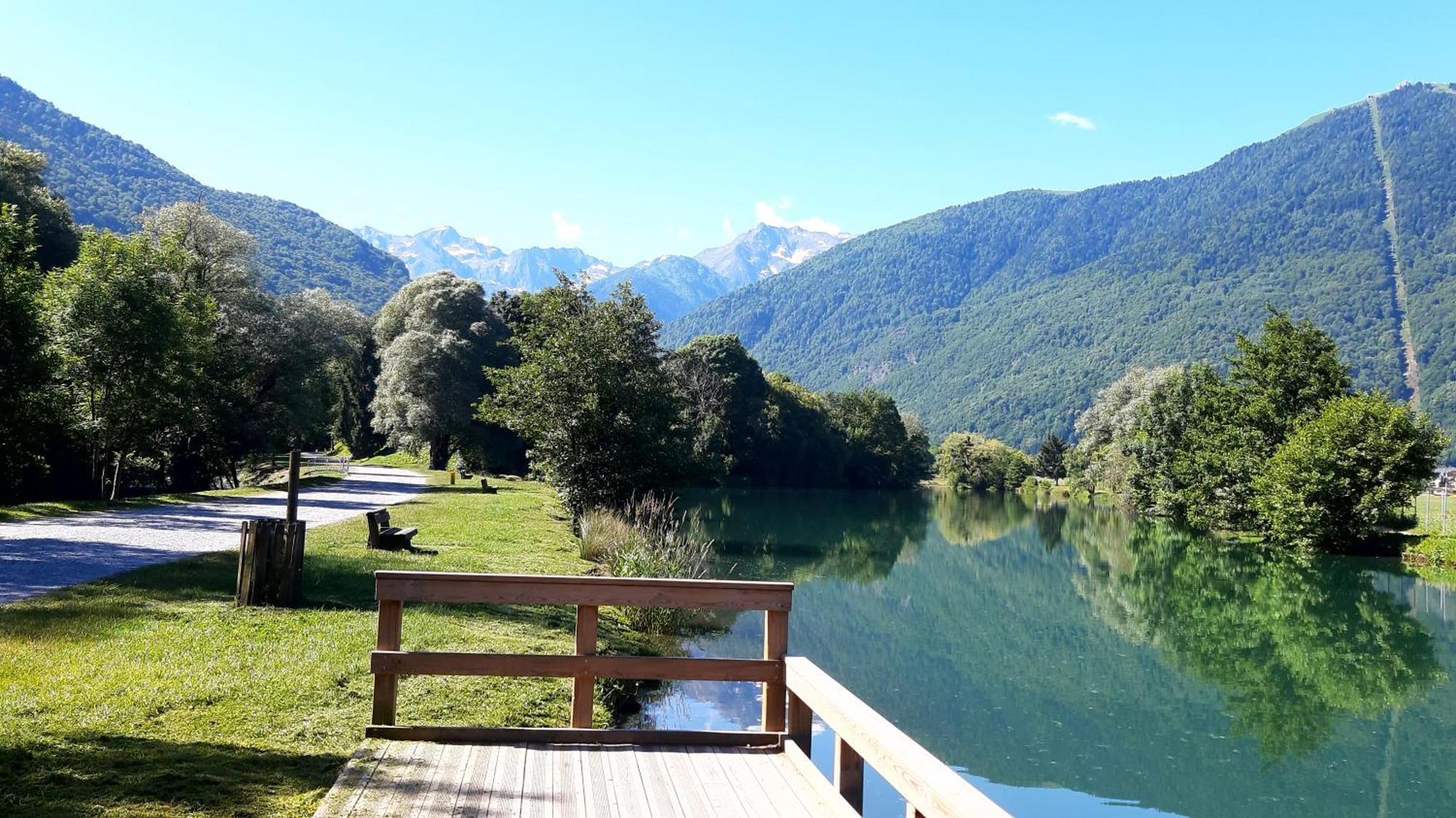 Le 102, T3 Pour 5 Personnes, Vue Montagne, Classe 2 Etoiles Nf, Parking, Piscine En Ete Bagnères-de-Luchon Kültér fotó